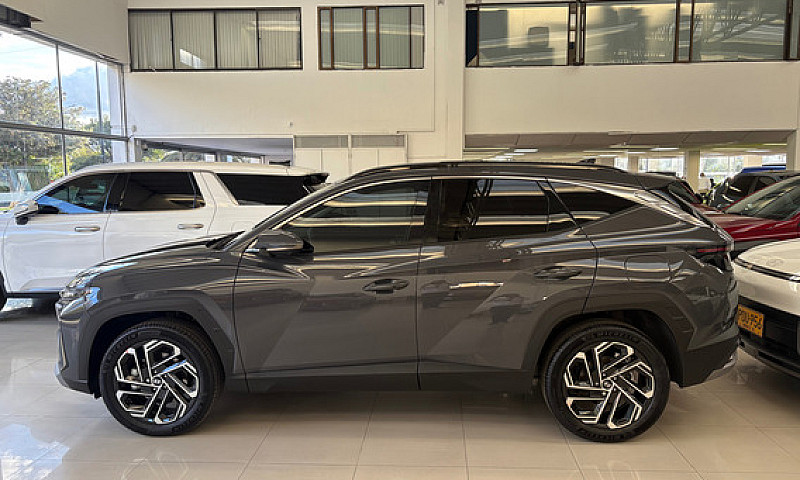 Hyundai Tucson Hibri...