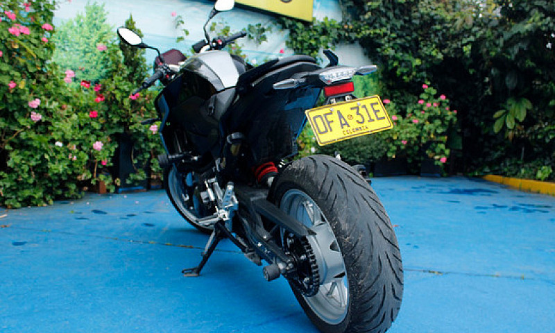 Bmw F900R Dynamic Pr...