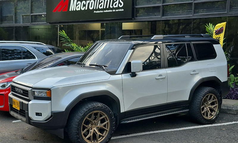 Toyota Land Cruiser ...