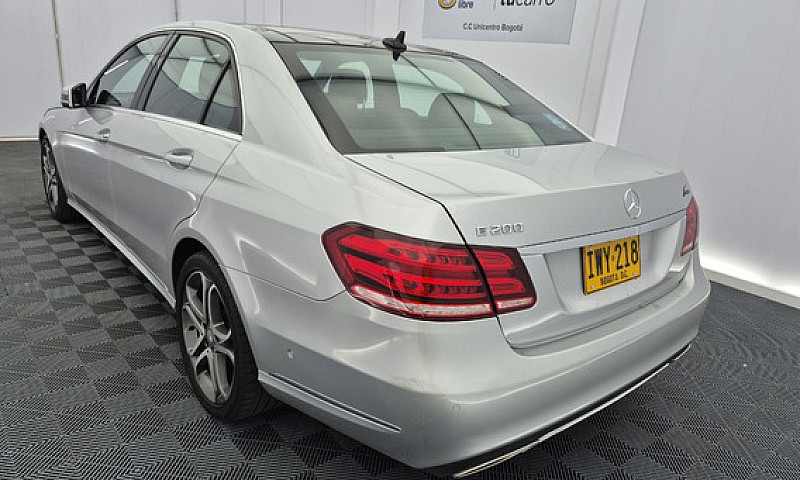 Mercedes-Benz Clase ...