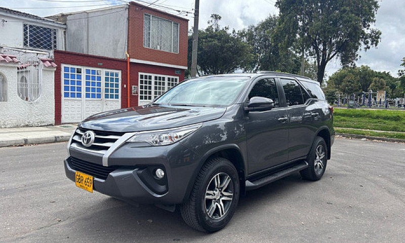 Toyota Fortuner 2.7 ...