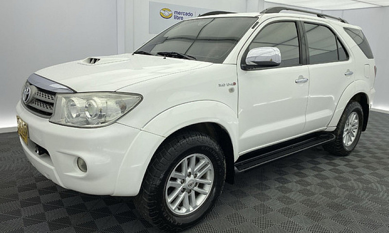 Toyota Fortuner 3.0 ...