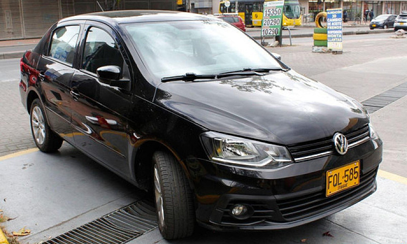 Volkswagen Voyage 1....