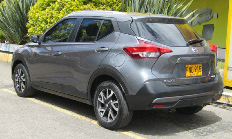 Nissan Kicks 1.6 Sen...