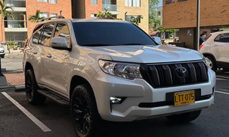 Toyota Prado 2.7 Dié...