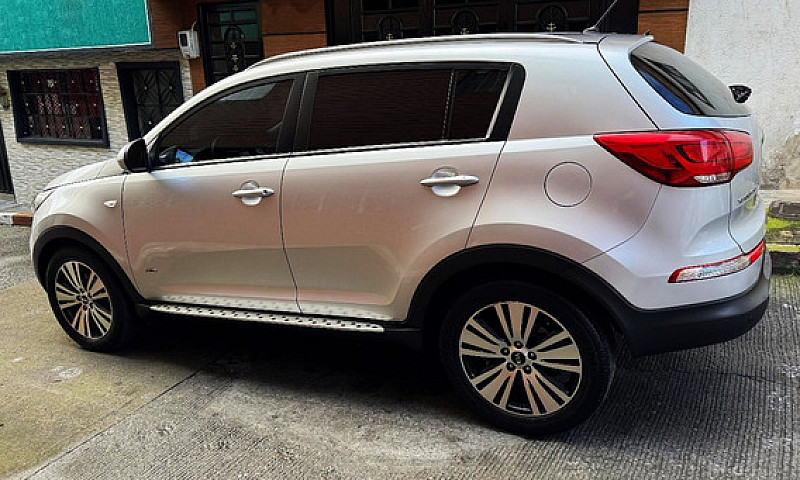Kia Sportage 2.0 Sum...