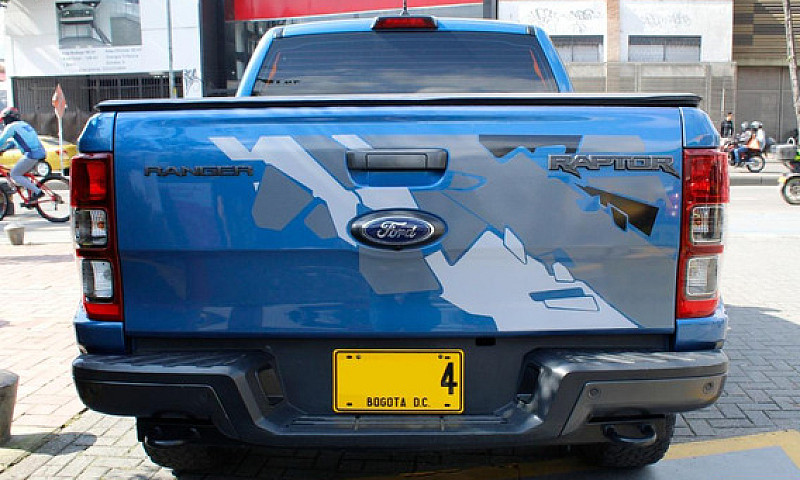 Ford Ranger Raptor 2...