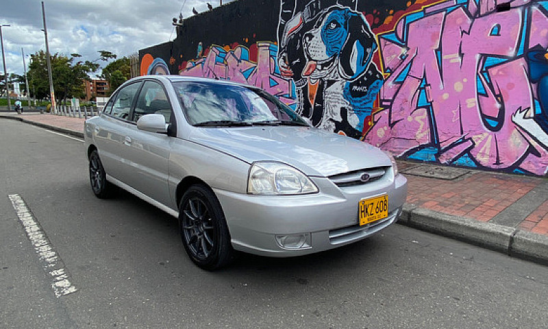 Kia Stylus Ls 1.5...