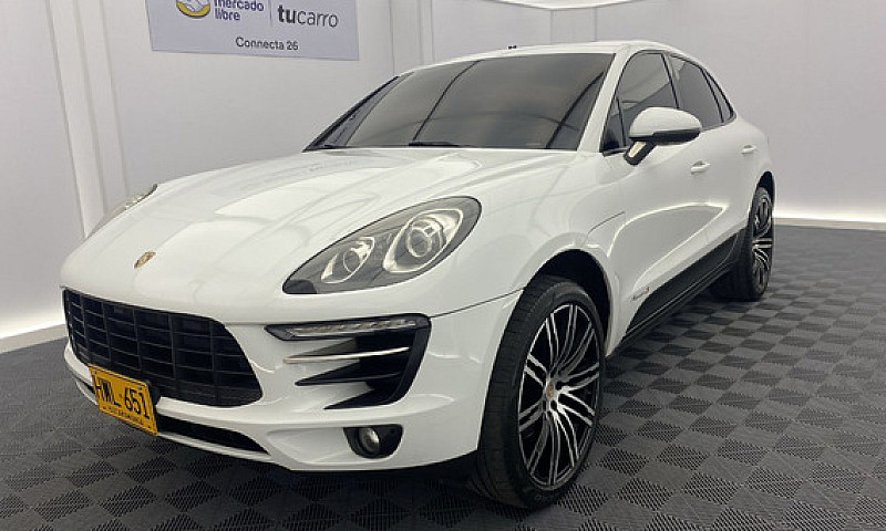 Porsche Macan ...