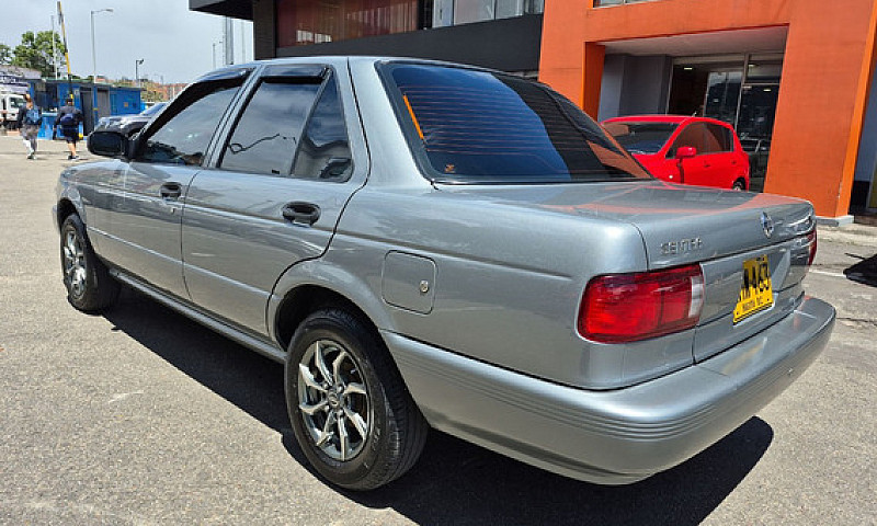 Nissan Sentra 1.6 B1...