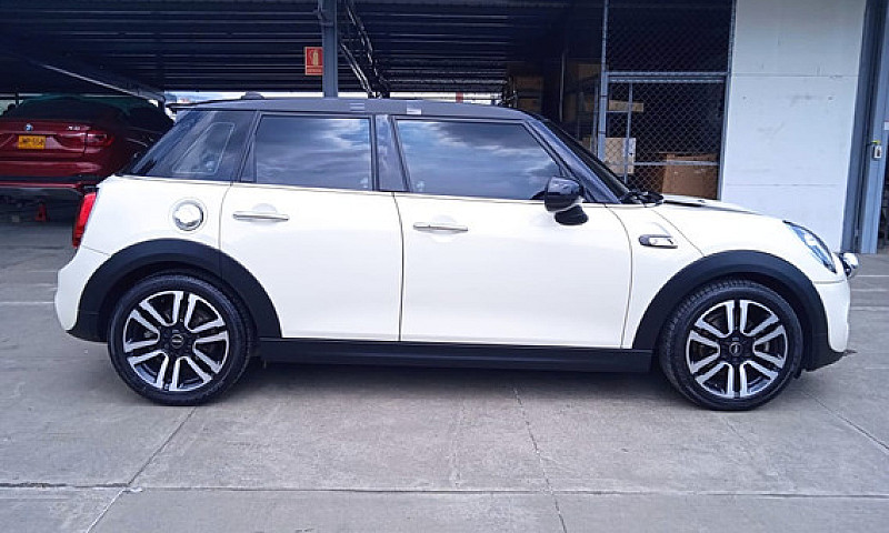 Mini Cooper F55 S Ch...