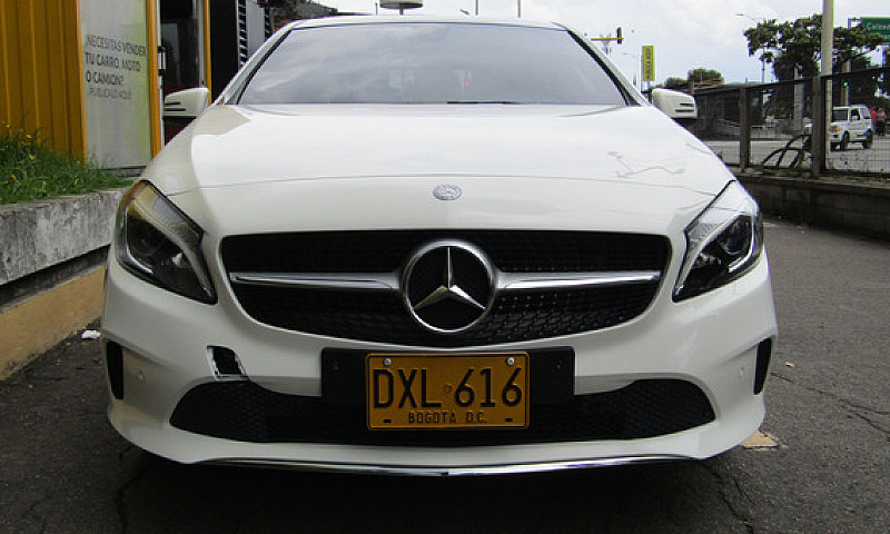 Mercedes-Benz Clase ...