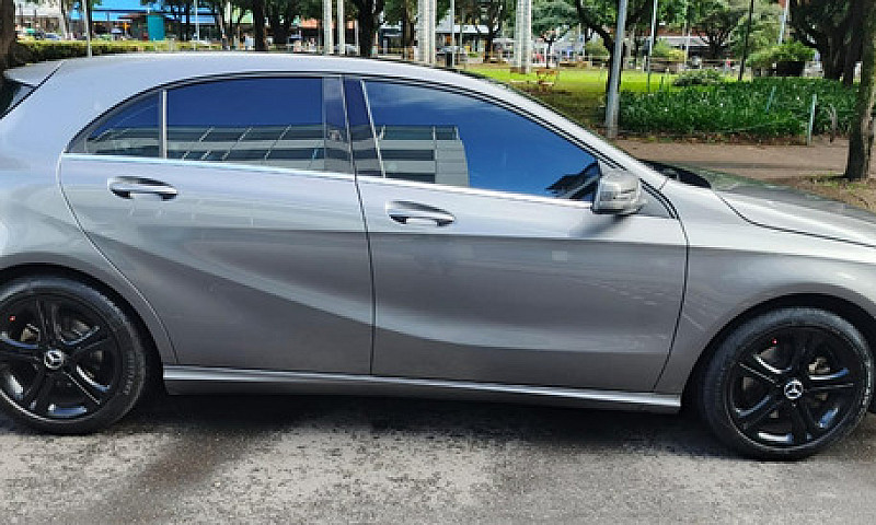 Mercedes-Benz Clase ...