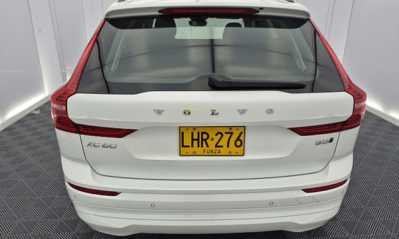 Volvo Xc60 2.0 B5 Aw...