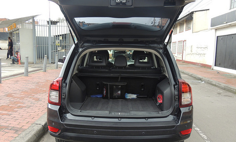 Jeep Compass 2.4 Lim...