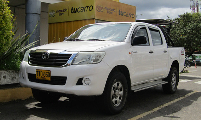 Toyota Hilux 2.5 4X4...
