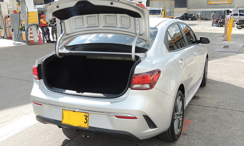 Kia Rio 1.4 Vibrant ...
