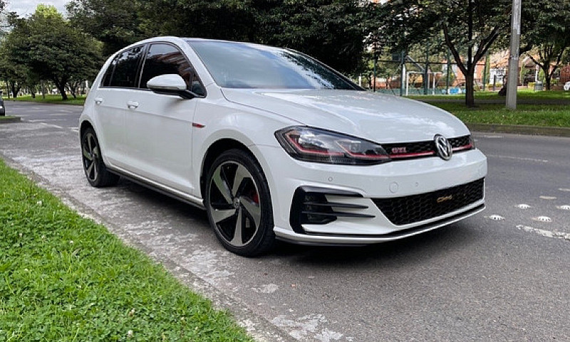 Volkswagen Golf 2.0 ...