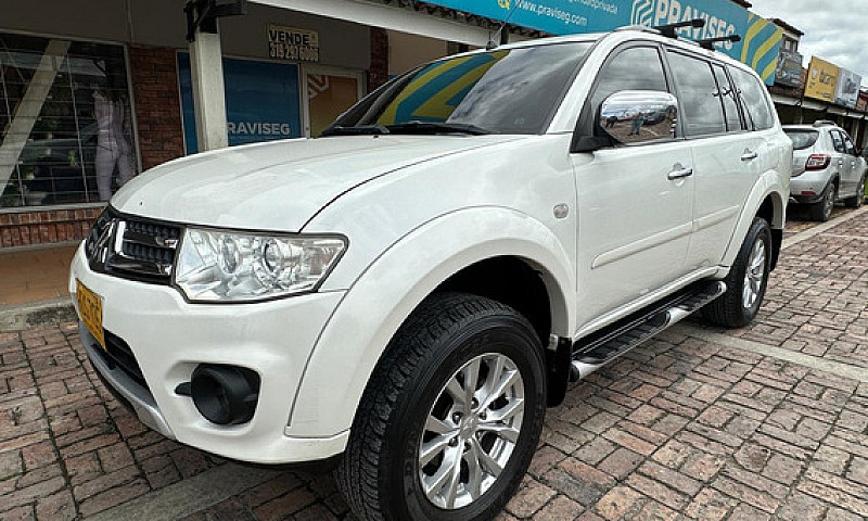Mitsubishi Nativa 3....