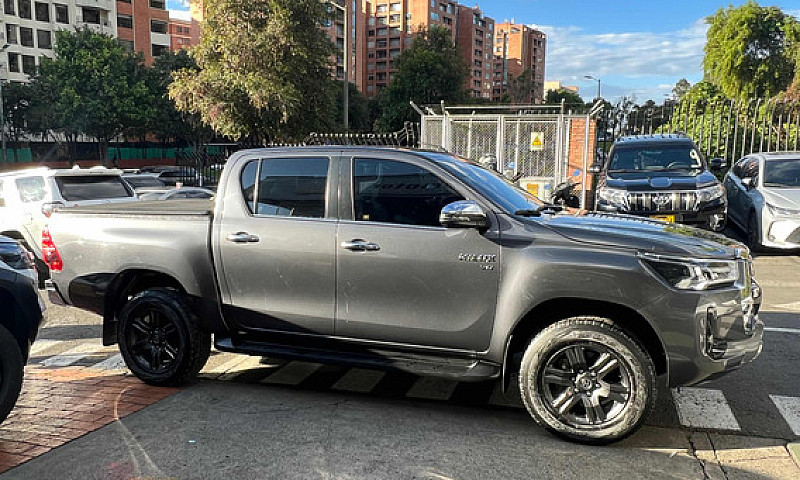 Toyota Hilux 4.0...