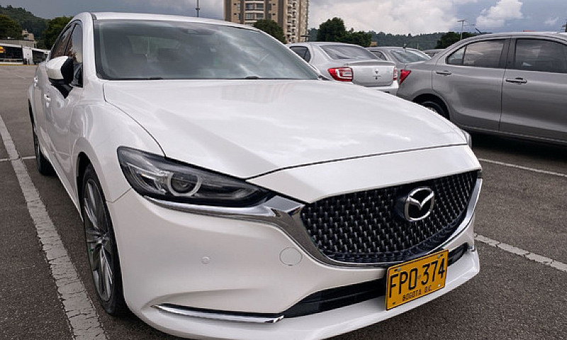 Mazda 6 2.5 Signatur...