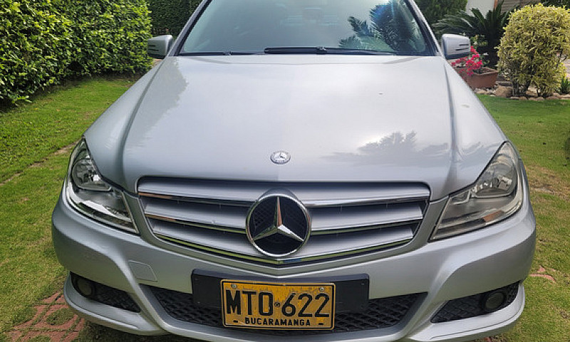 Mercedes-Benz Clase ...