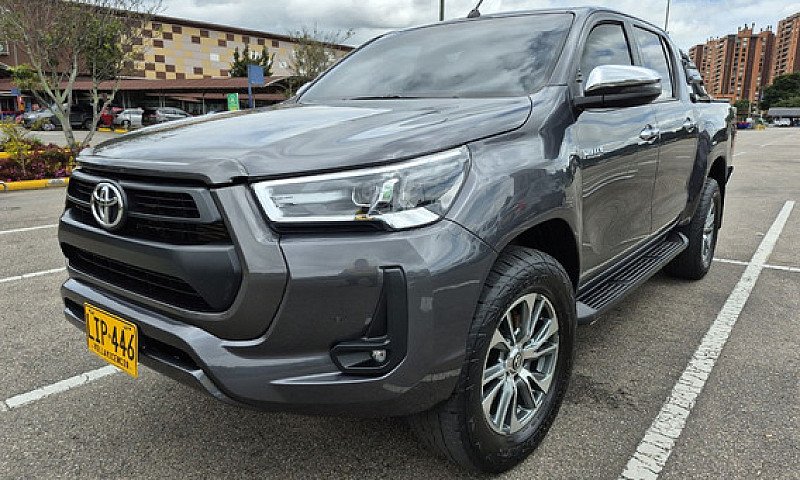 Toyota Hilux 2.4 Dié...