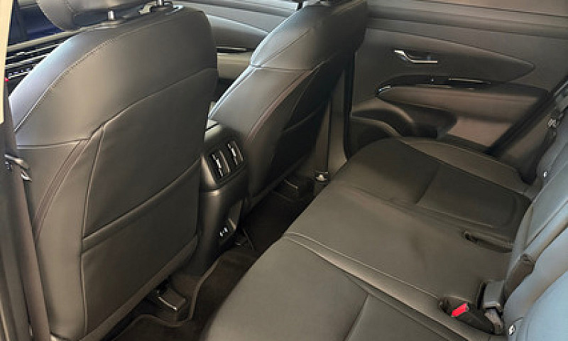 Hyundai Tucson Hibri...