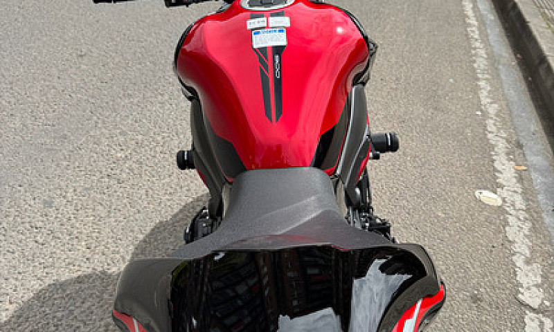 Kawasaki Zr900 2024...