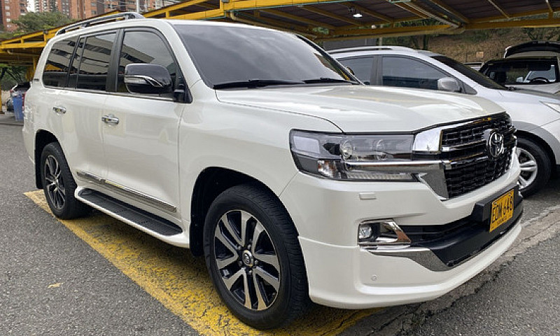 Toyota Land Cruiser ...