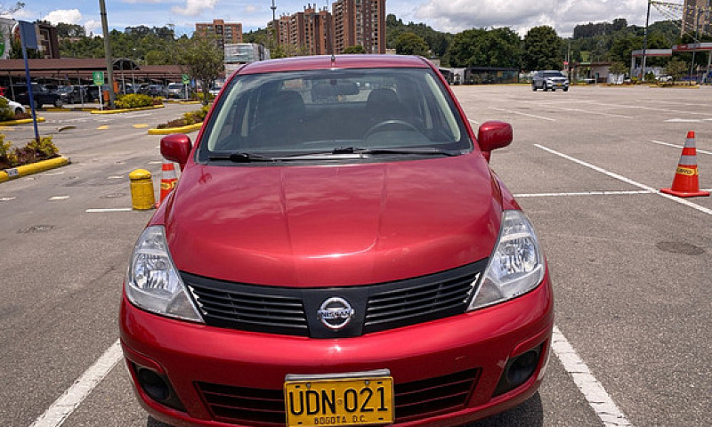 Nissan Tiida 1.8 Mii...