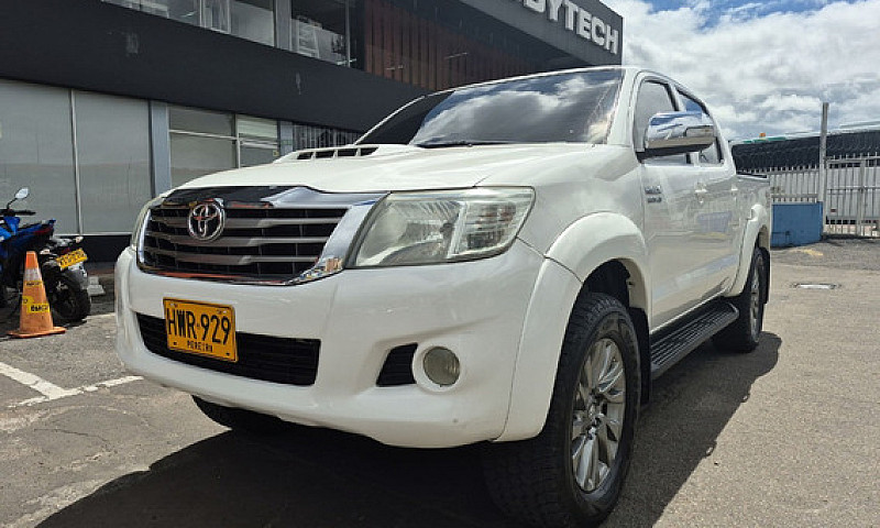 Toyota Hilux 3.0 At ...