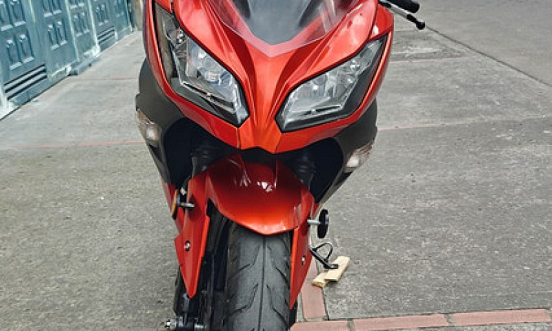 Kawasaki Ninja 300 -...