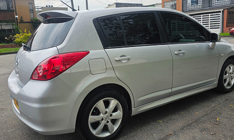 Nissan Tiida Hb 1.8 ...