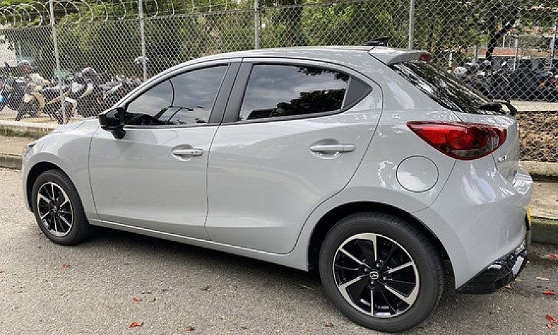 Mazda 2 2.0 Grand To...