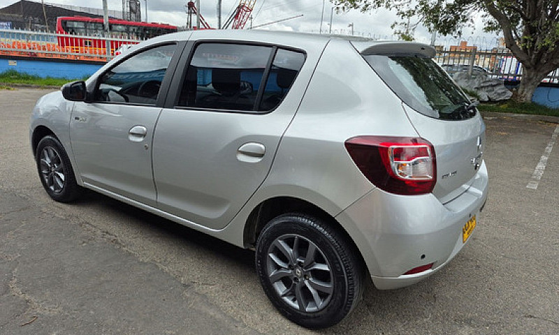 Renault Sandero 1.6 ...