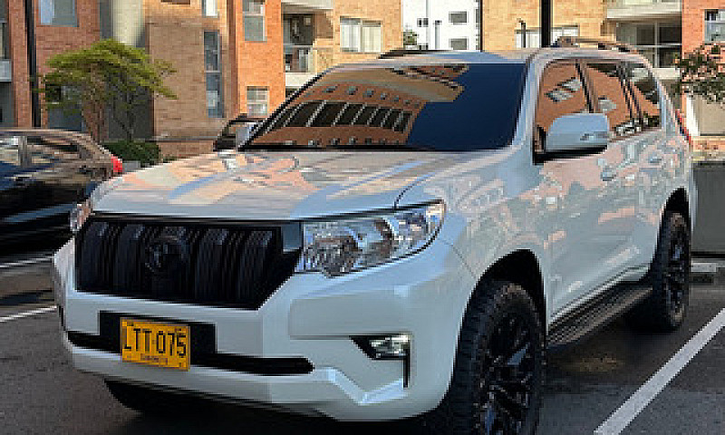 Toyota Prado 2.7 Dié...