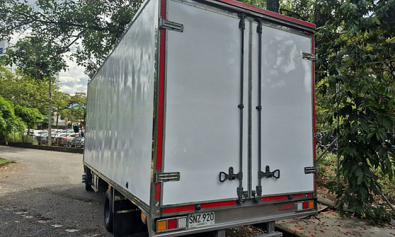 Camion Hino Fc 5.1 D...