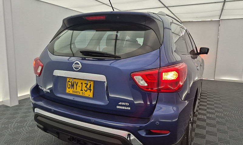 Nissan Pathfinder 3....