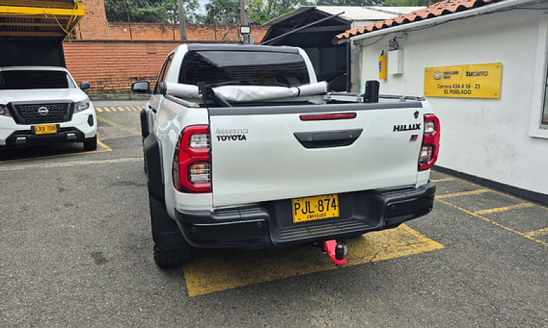 Toyota Hilux 2.8 Gr ...