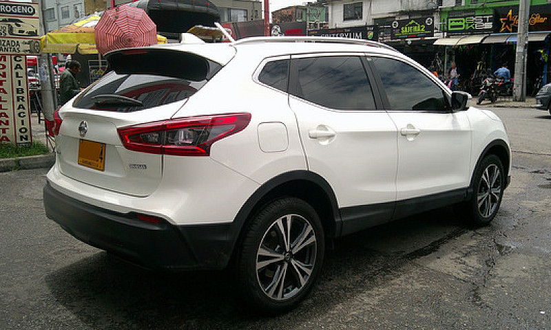 Nissan Qashqai 2.0 A...