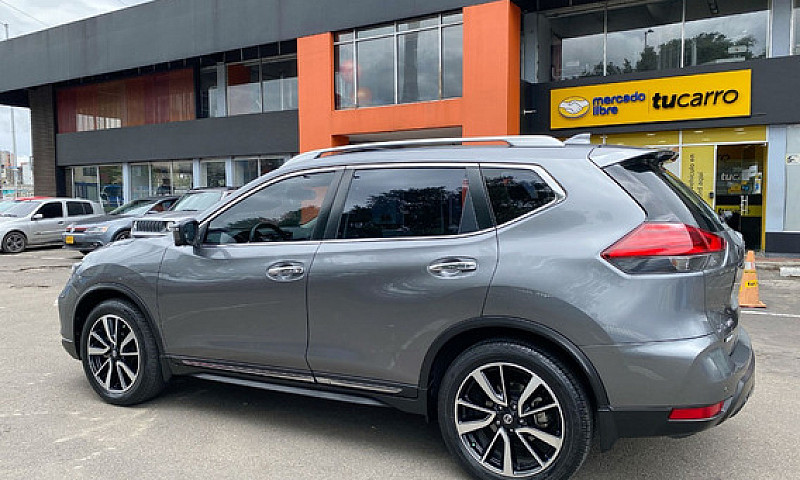 Nissan X-Trail 2.5  ...