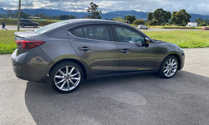 Mazda 3 2.0 Grand To...