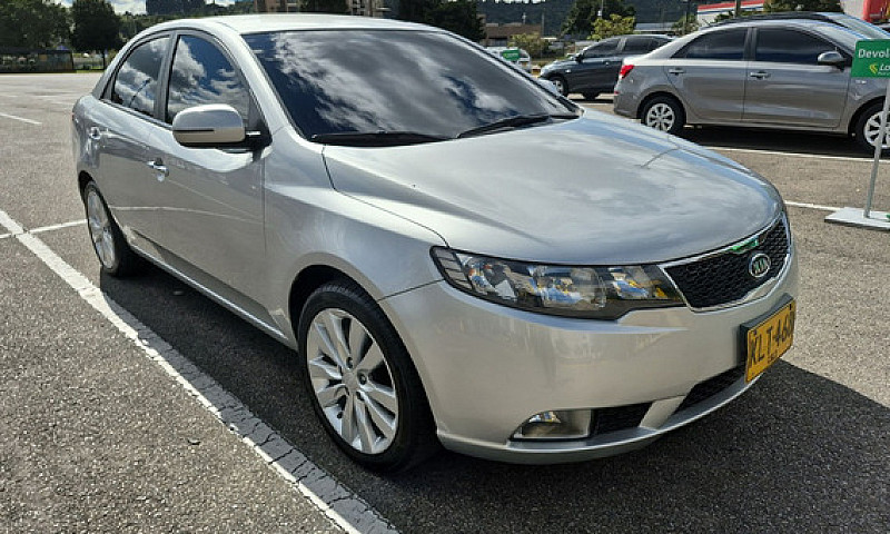 Kia Cerato Forte 1.6...