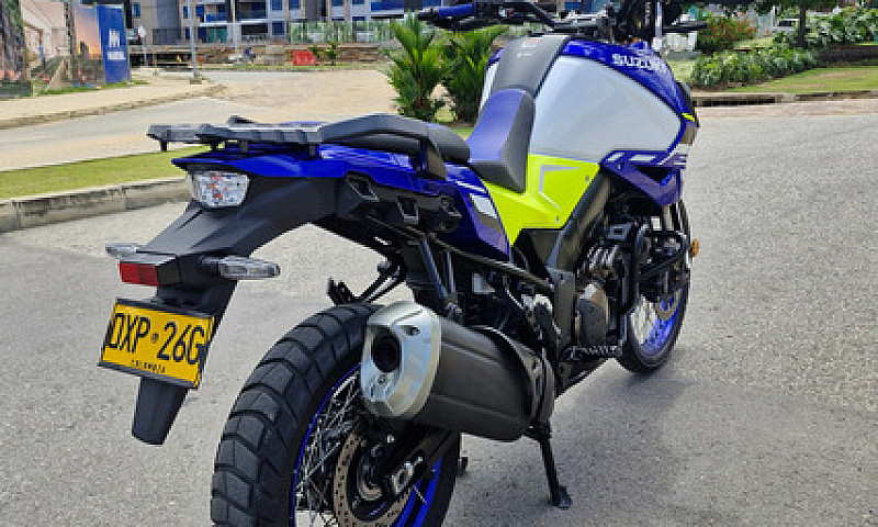 Suzuki Vstrom 1050 D...