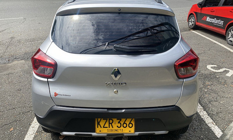 Renault Kwid 1.0 Out...