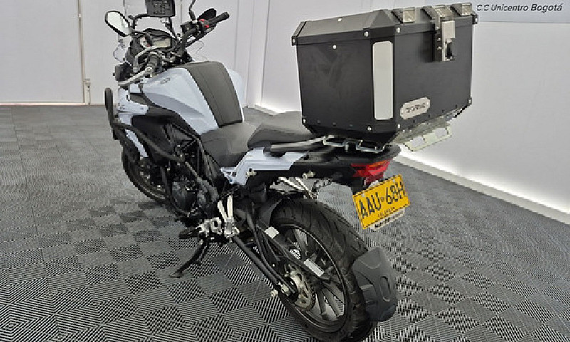 Benelli Trk 502...