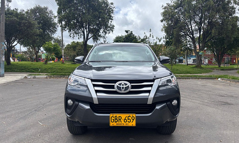 Toyota Fortuner 2.7 ...