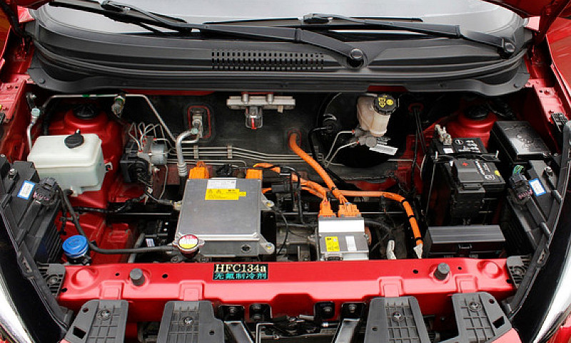 Changan E-Star Hb...