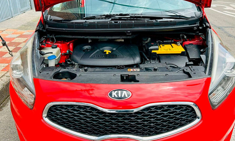 Kia Carens 2.0 Suv E...